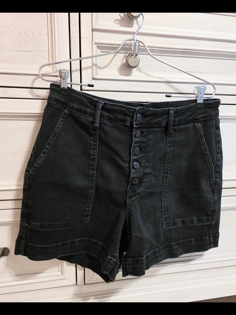 Judy Blue Washed Black High-Rise Button-Front Jean Shorts 1xl